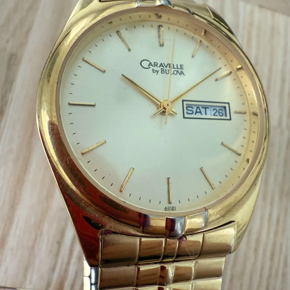 Caravelle by bulova mens gold tone classic dress watch NEW BATTERY